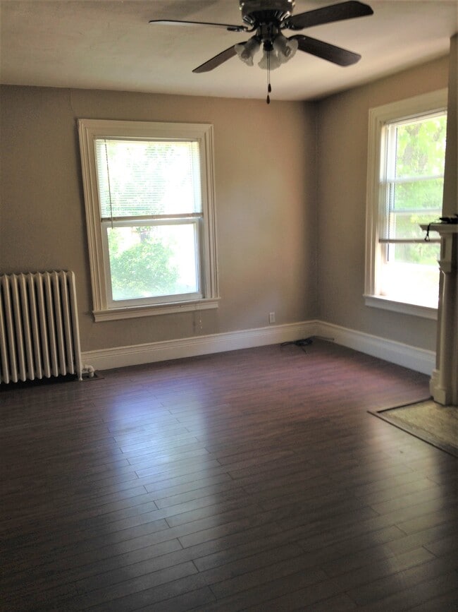 Photo - 203 S Goodman St