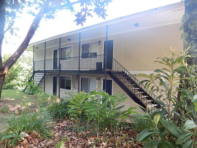 Photo - 448 Belmont Rd House