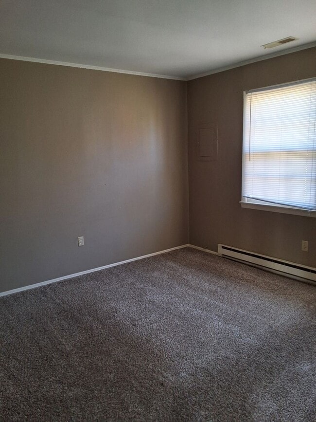 Photo - 2-bedroom house for $925 per month