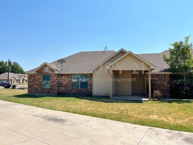 Building Photo - Nice 3/2 on Cul-De-Sac in Weatherford For Rent!