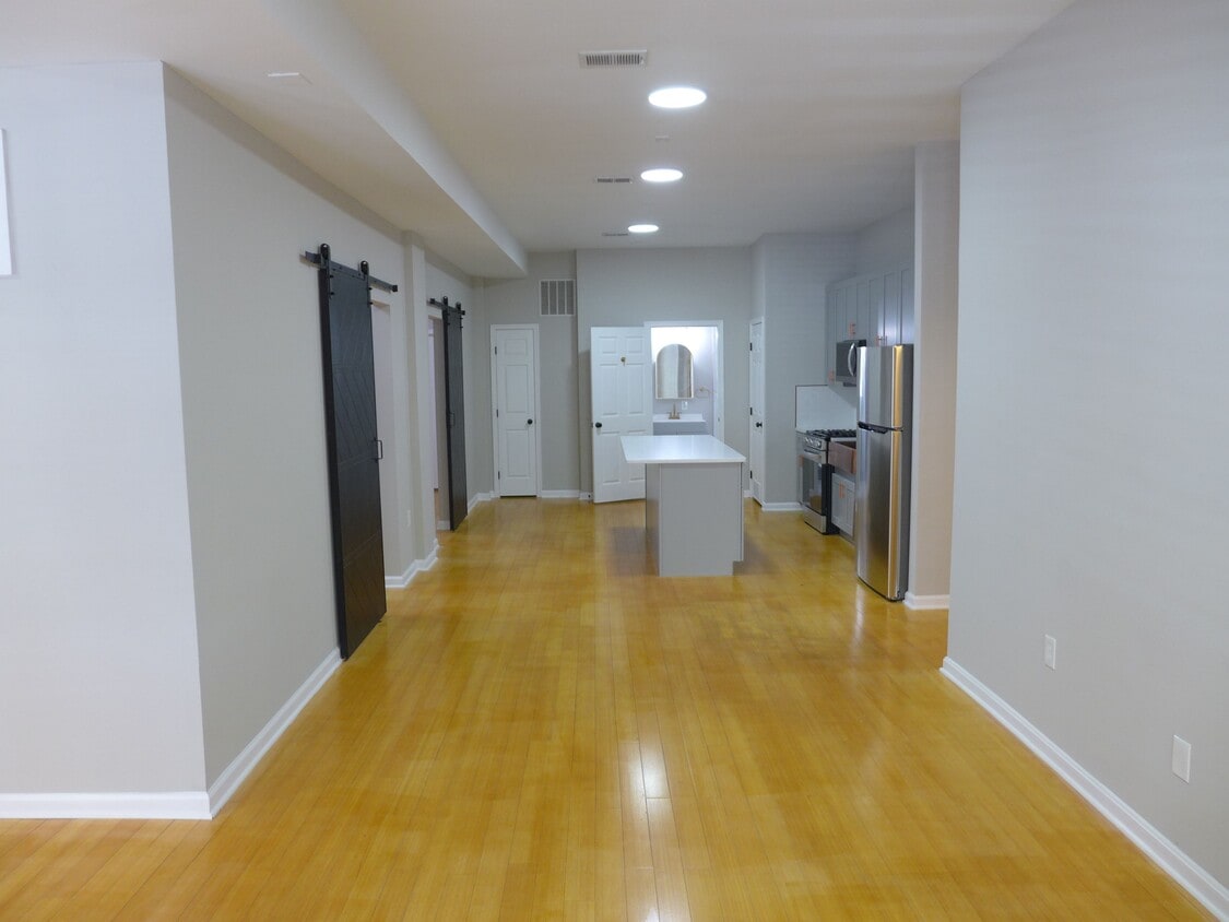 Photo - 324 Park Ave (Baltimore, MD)