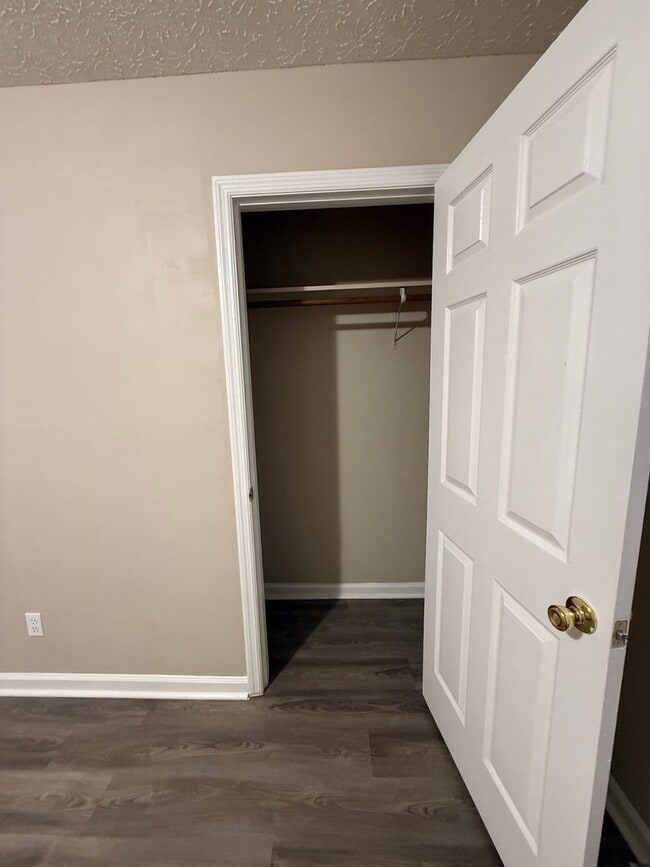 Photo - 2071/2073 Cantrell Ln Unit 2071 Cantrell Ln