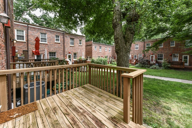 Photo - 1400 S Barton St Unit 432