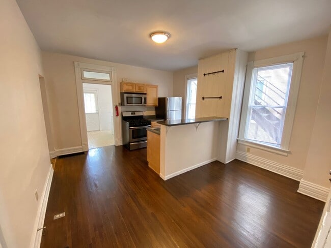 Photo - 106-108 W Tompkins St Unit 106