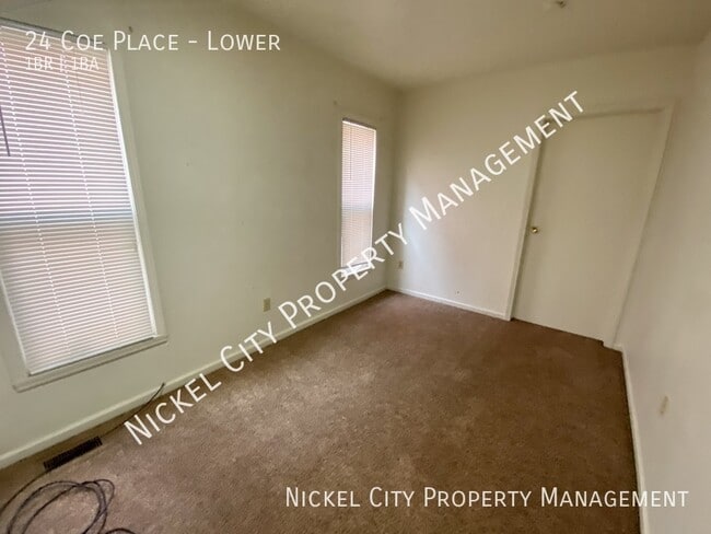 Photo - 24 Coe Pl Unidad Lower