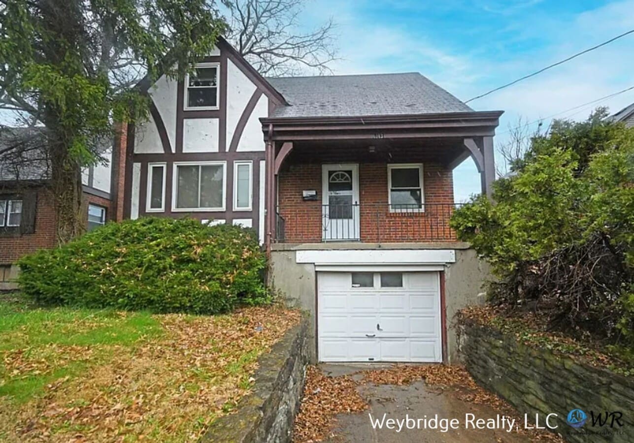 COMING SOON! Cozy 2BD 1BTH Cape Cod in North College Hill - COMING SOON! Cozy 2BD 1BTH Cape Cod in North College Hill