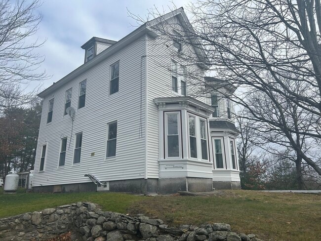 Photo - 1 Chapel Pl Unit B