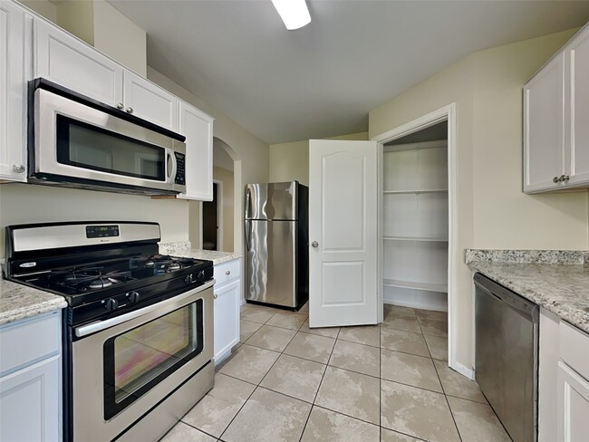 Photo - 18011 Kinsale Valley Ln
