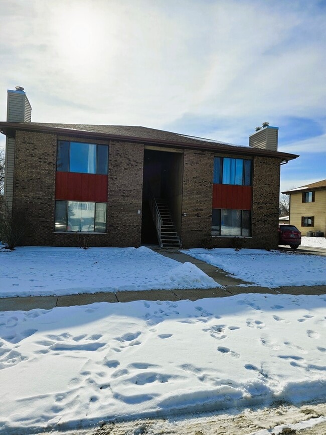 Building Photo - 1005 Manchester Ct