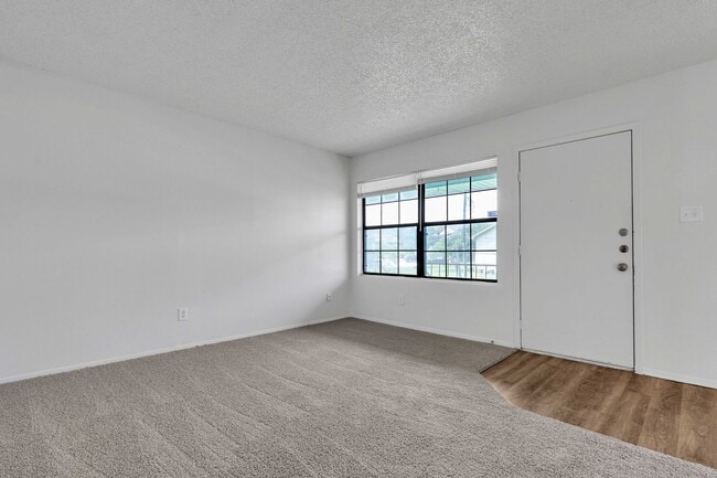 Photo - Cute 2 Bed 1 Bath Unit in Quiet Fourplex Unit 106 Ladybird B