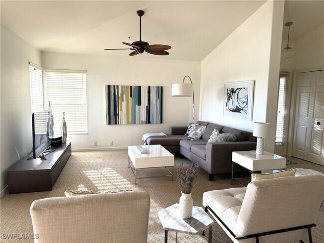 Building Photo - 28048 Cavendish Ct Unit 5904