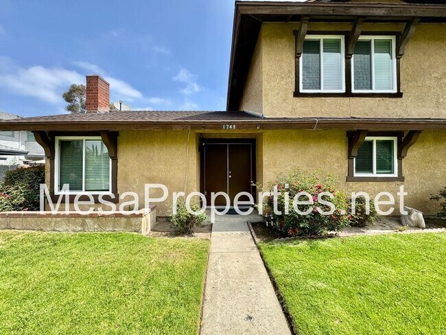 1749 E Fairfield Ct Unidad 1