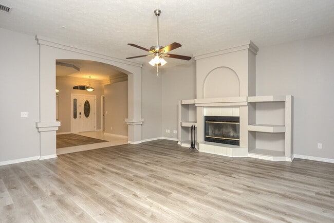 Photo - 2304 Golf Manor Blvd