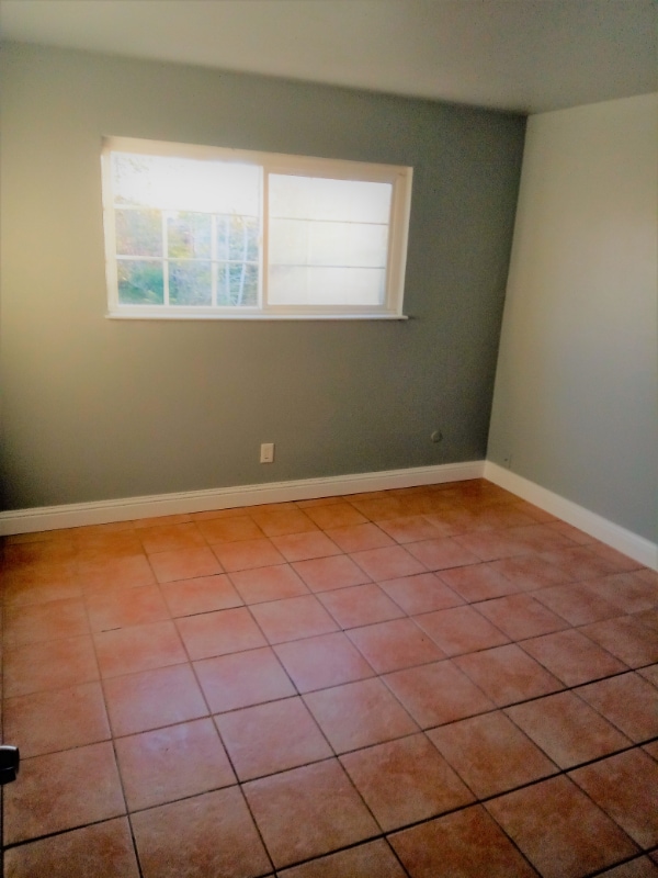 Photo - 1050 Grand Ave Unidad D