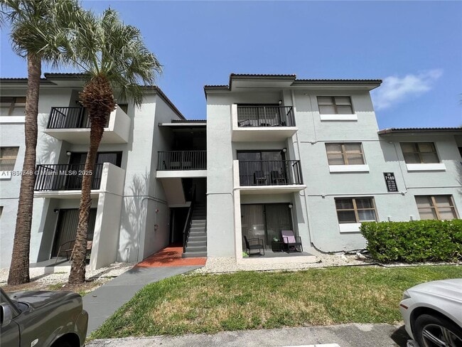 Building Photo - 7180 NW 179th St Unit 202 Rental