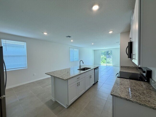 1483 Brekey Wy