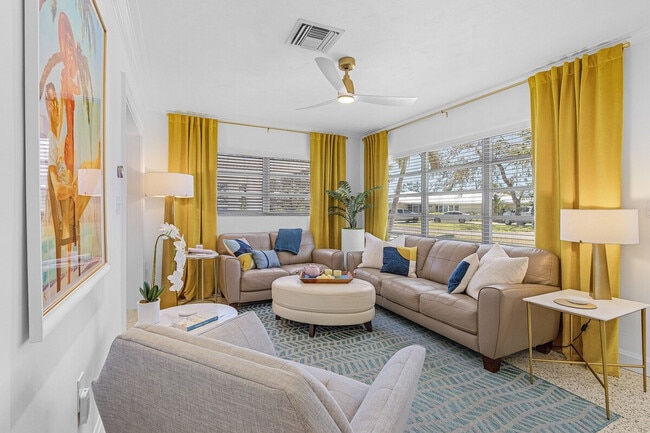 Building Photo - 4891 Heron Rd Unit ID1385615P