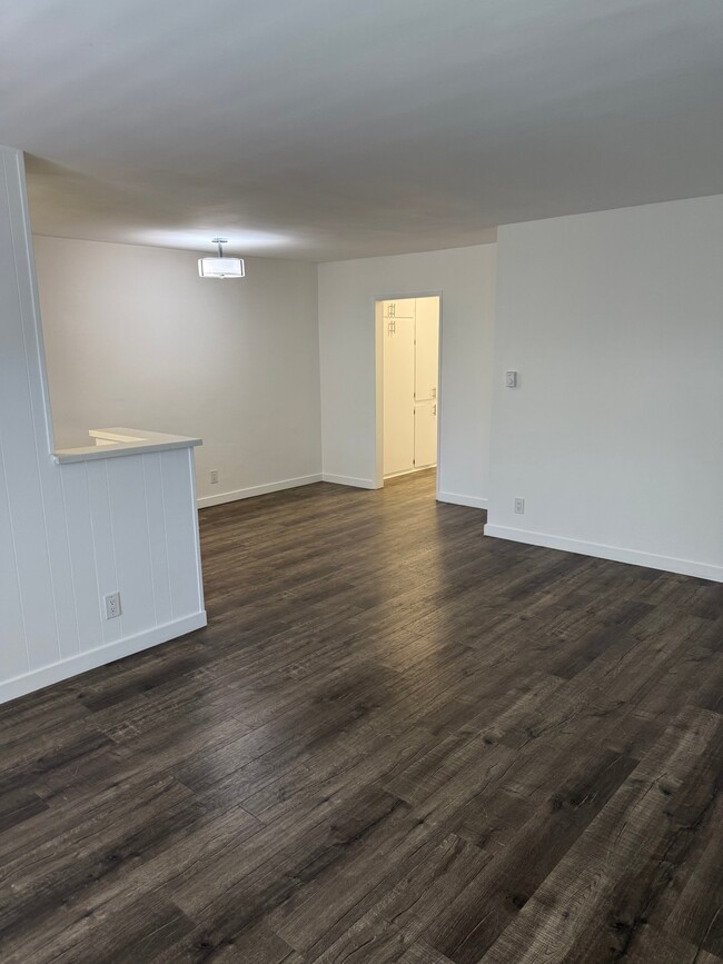 Photo - 310 S Sherbourne Dr Unit 111