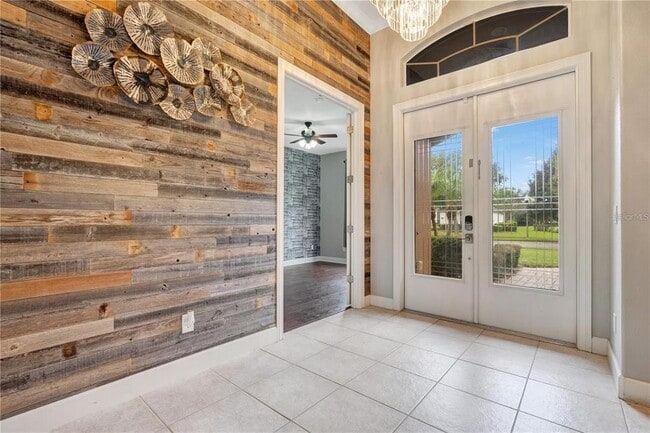 Photo - 1927 Watermere Ln