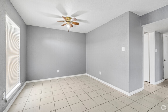 2BR, 1BA - 850SF - Dining Room