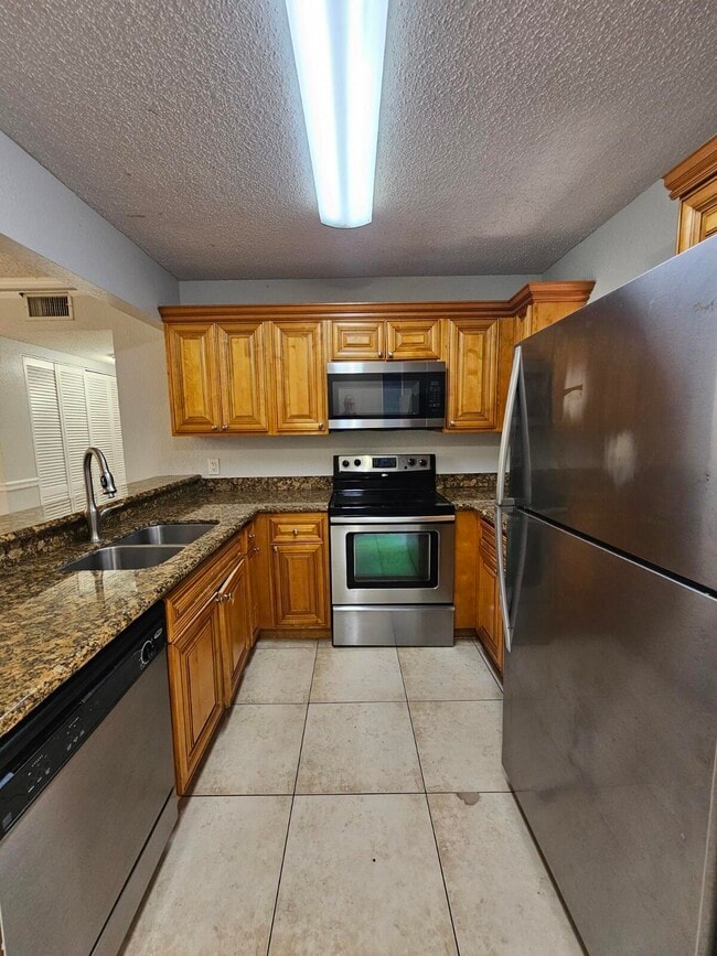 Photo - 1701 Balfour Point Dr Unit G