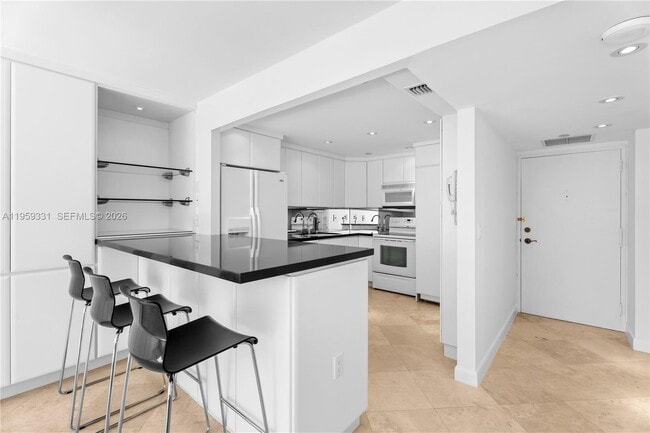 Photo - 1901 Brickell Ave Unit B407