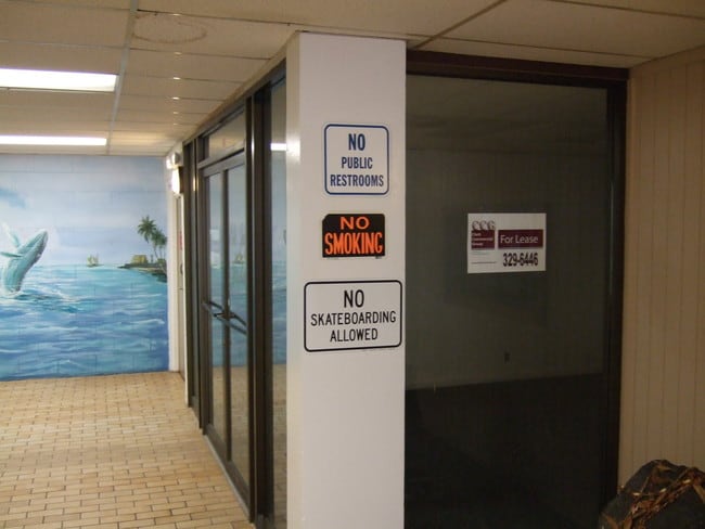 Photo - Kona Plaza