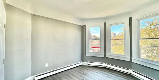 Photo - 445 Broadway Unidad 3