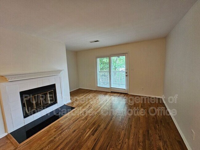 Photo - 333 Circle Ave