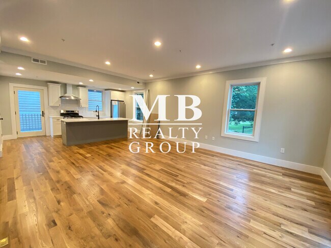 Photo - 199 Boylston St