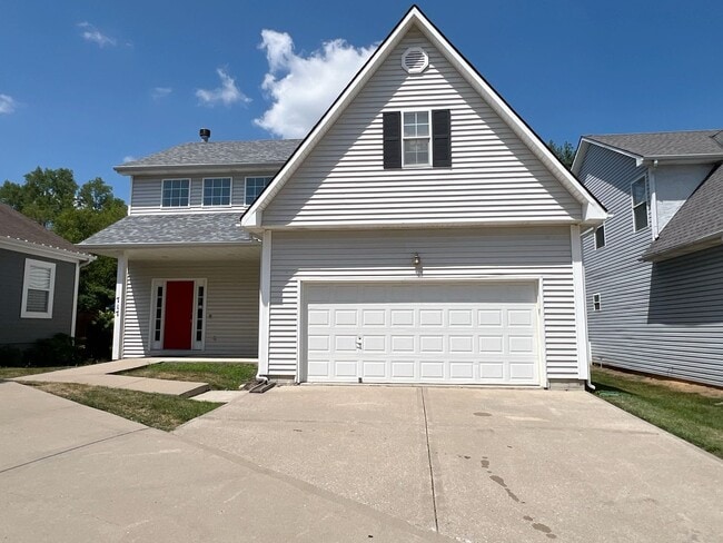 Building Photo - COMING SOON: Charming 3-Bedroom Home with ...