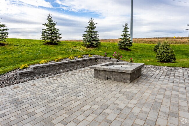Patio & Firepit