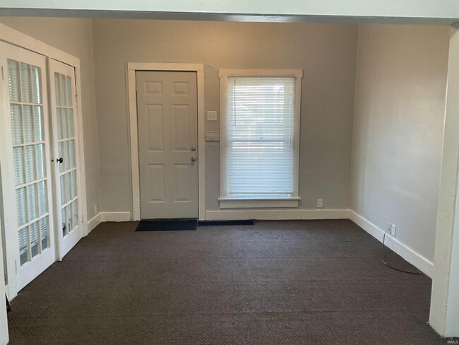 Photo - 1807 Hale Ave