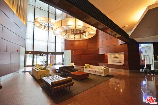 Building Photo - 1100 Wilshire Blvd Unit 2703