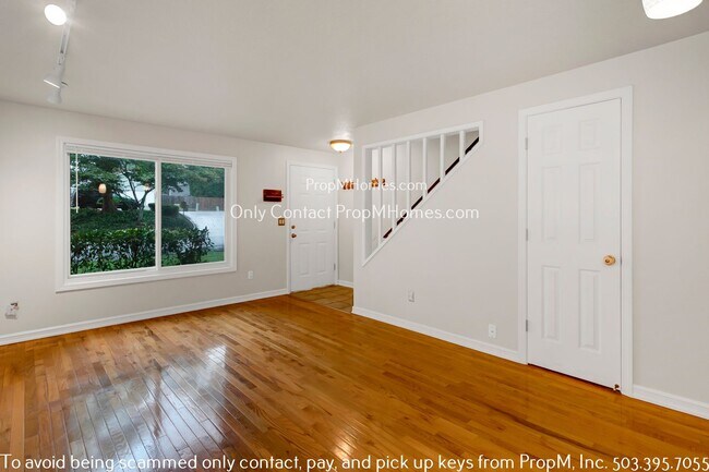 Photo - Charming Two Bedroom Condo with Close Access to I-5! Unit 15