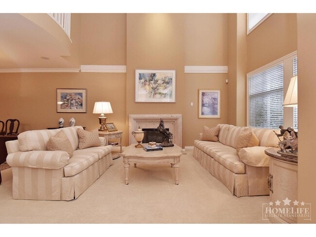 Photo - 15715-15734 34 Ave