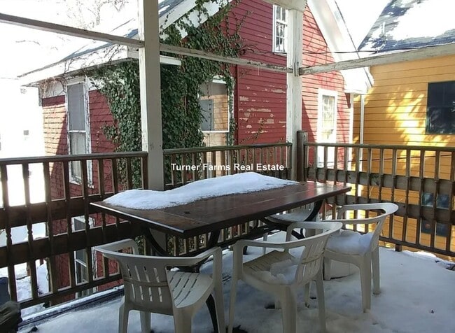 Photo - 84 Line St Unit 2