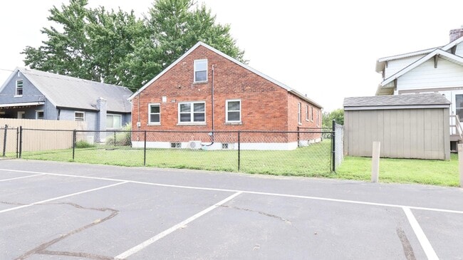Photo - 1426 Silver St