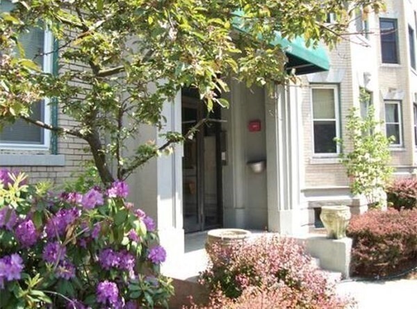 Building Photo - 84 Gordon St Unit 203 Rental