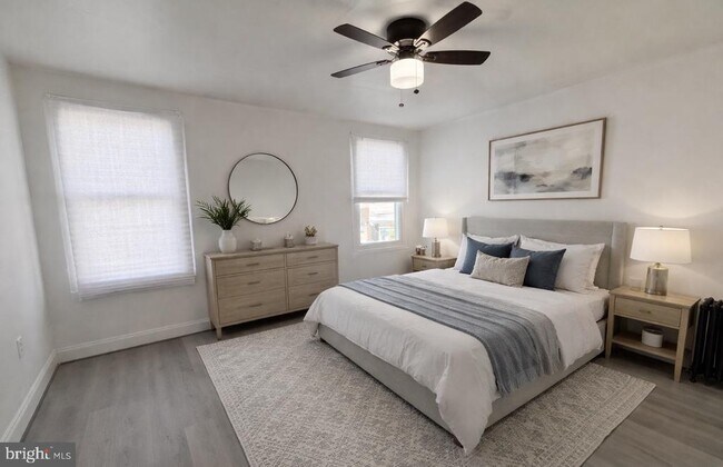 Photo - 1327 S Newkirk St