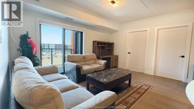 Photo - 2550 Sandwich W Pkwy Unité 419