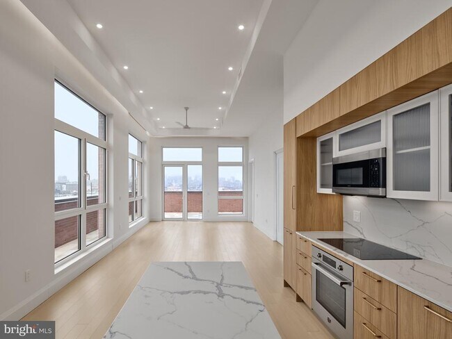 Photo - 1099 Germantown Ave Unidad PHF