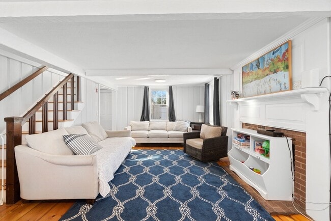 Photo - 32 Woodside Ave