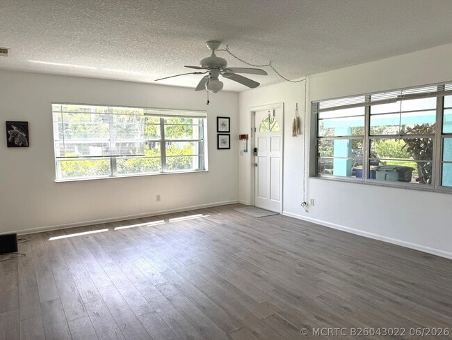 Photo - 1115 Hernando St
