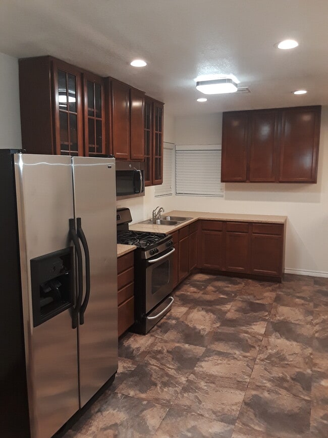 Photo - 7832 Elvera St