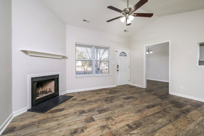 Photo - 746 Brewers Glynn Ct