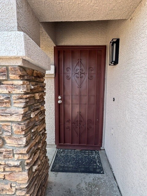 Photo - 446 S 86th Pl