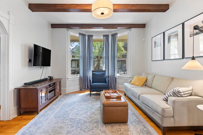 Photo - 3438 N Paulina St