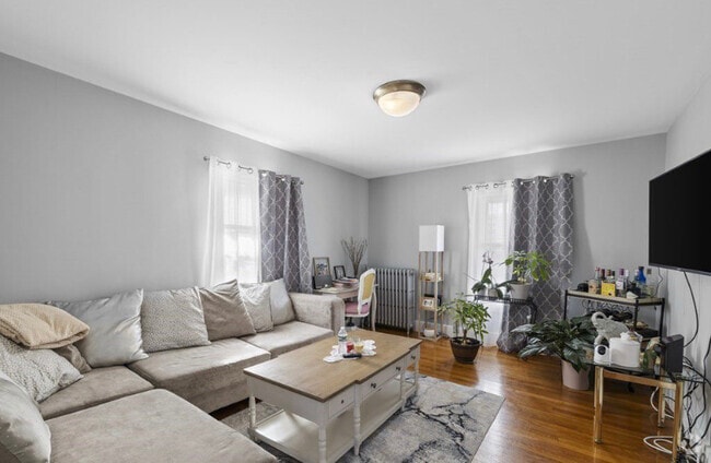 Building Photo - 82 Campbell St Unit 2 Rental