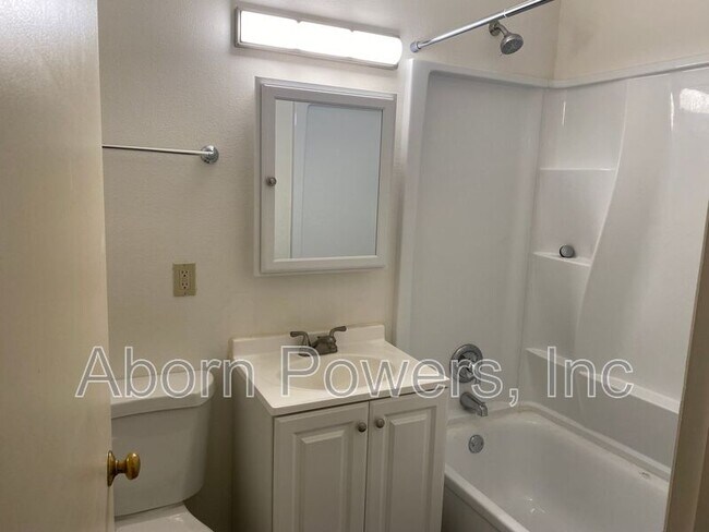 Photo - 2807-2813 Manor Dr Unit 2813